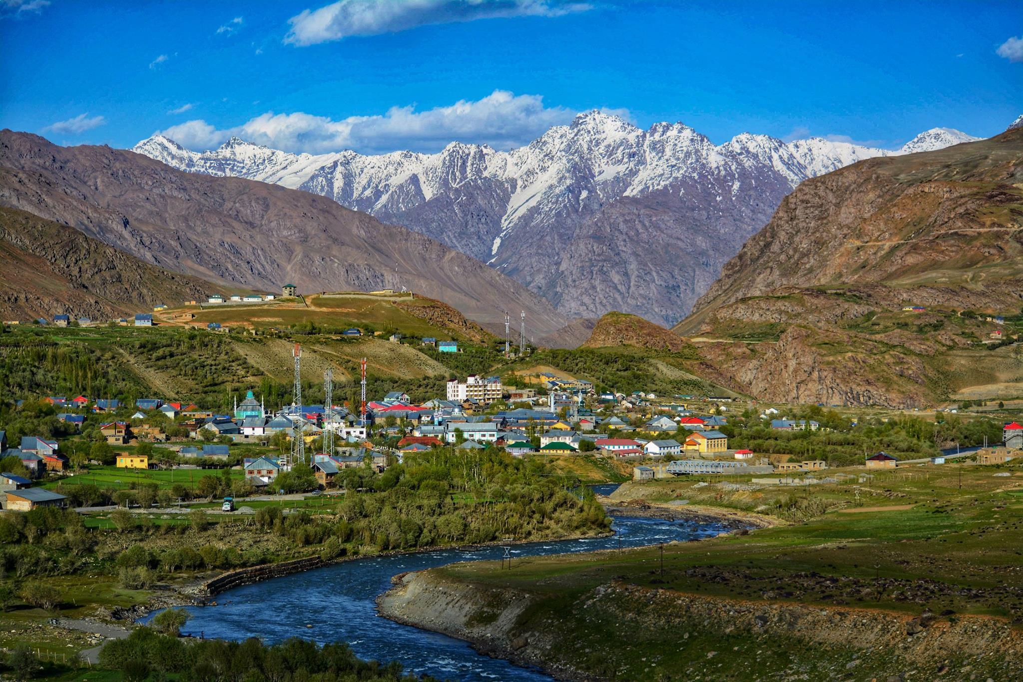 Autumn colors and golden poplar trees in Ladakh during September